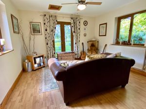 Playroom/Snug- click for photo gallery